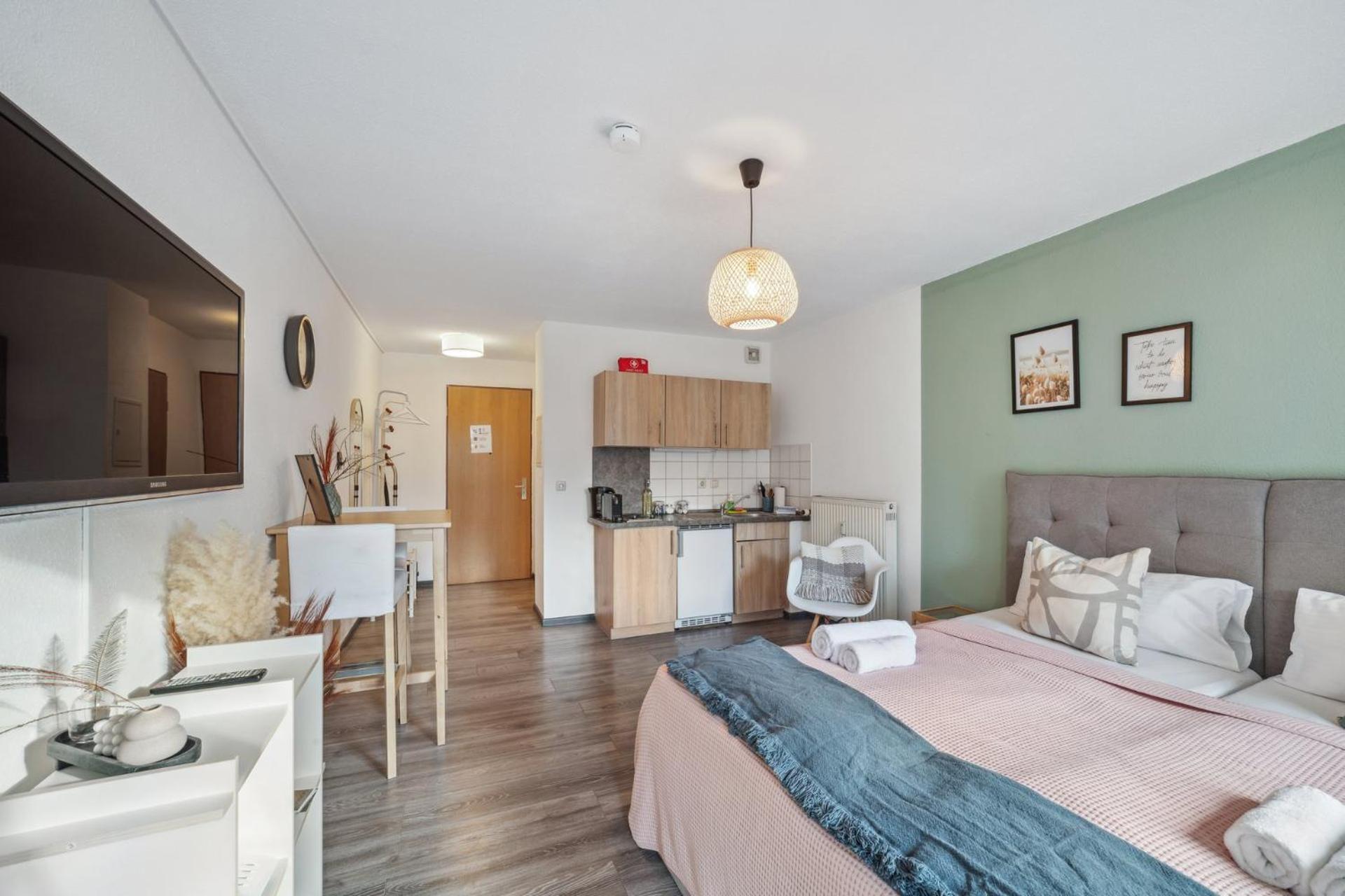 Sali Homes - Cozy Studio Near Bayreuth Train Station With Terrace, Garden View & Free Wi-Fi Kültér fotó